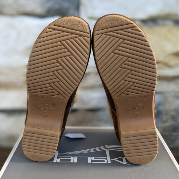 ⚡SOLD⚡Dansko Bailee Oiled Pull Up Brown Leather Lace Up Clog Boot w Shearling - Picture 11 of 11